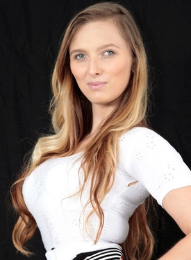 Порно по алфавиту с Layna Landry